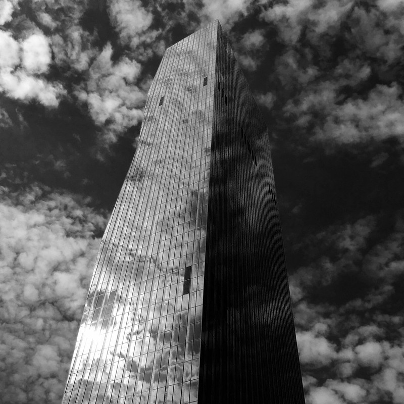 13 immeubles diaboliques, parfaites bases de super villains 13 immeubles diaboliques parfaites bases de super villains 11 dc tower vienne 13-immeubles-diaboliques-parfaites-bases-de-super-villains-11-dc-tower-vienne