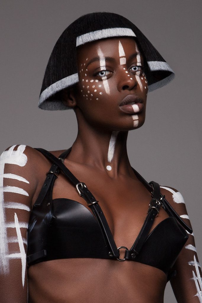 Armour: les magnifiques coiffures Afro de Lisa Farrall Armour les magnifiques coiffures Afro de Lisa Farrall 15 Armour les magnifiques coiffures Afro de Lisa Farrall 15