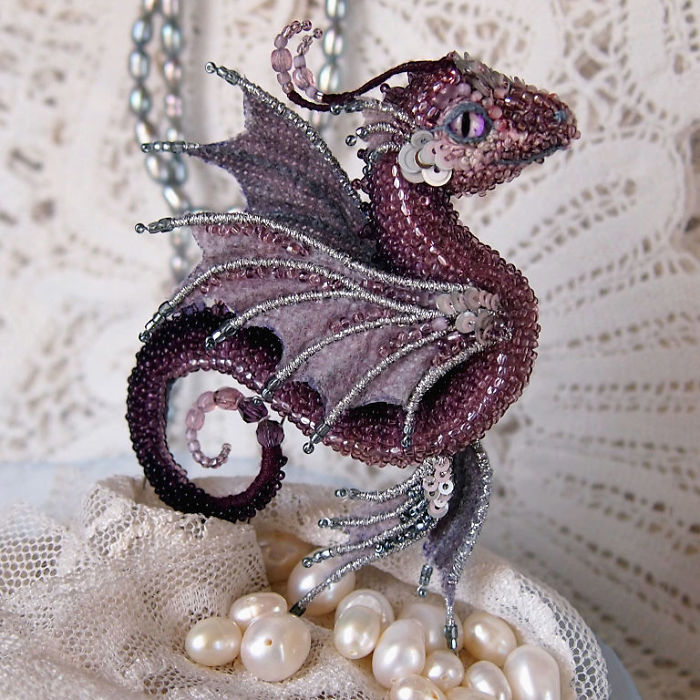 Les broches de dragons en perles de Alyona Lytvin Les broches de dragons en perles de Alyona Lytvin broderie 15 Les broches de dragons en perles de Alyona Lytvin broderie 15