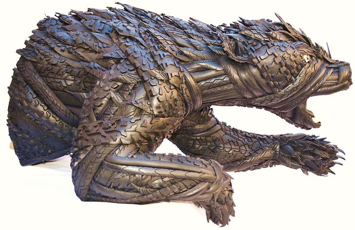 Les incroyables sculptures de pneus de Blake McFarland Les incroyables sculptures de pneus de Blake McFarland 4 Les incroyables sculptures de pneus de Blake McFarland 4