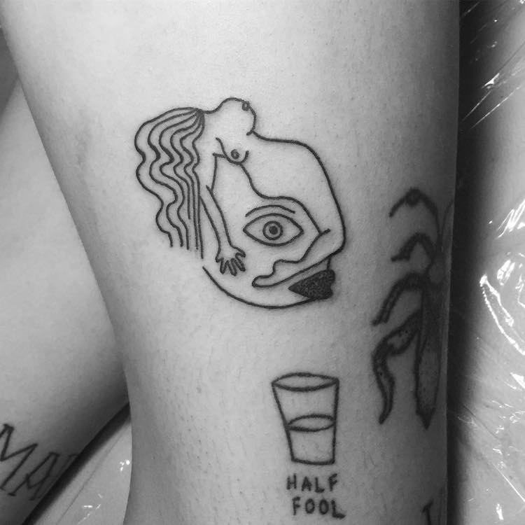 Les tatouages minimalistes surréalistes inspirés de Picasso et autres par Daisy Watson Les tatouages minimalistes surrealistes inspires de Picasso et autres par Daisy Watson 12 Les tatouages minimalistes surrealistes inspires de Picasso et autres par Daisy Watson 12