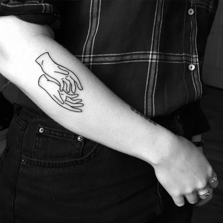 Les tatouages minimalistes surréalistes inspirés de Picasso et autres par Daisy Watson Les tatouages minimalistes surrealistes inspires de Picasso et autres par Daisy Watson 14 Les tatouages minimalistes surrealistes inspires de Picasso et autres par Daisy Watson 14