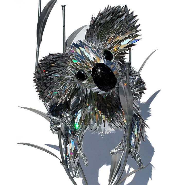 Sean Avery transforme les vieux CD en sculptures d'animaux les transformations de vieux CD en sculptures d animaux de Sean Avery 6 les transformations de vieux CD en sculptures d animaux de Sean Avery 6