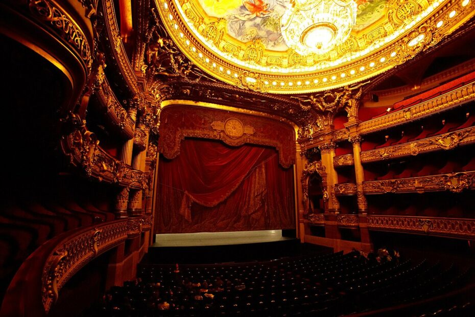 13 des plus beaux opéras du monde palais garnier interieur paris Intérieur du Palais Garnier à Paris avec ses ors et ses balcons