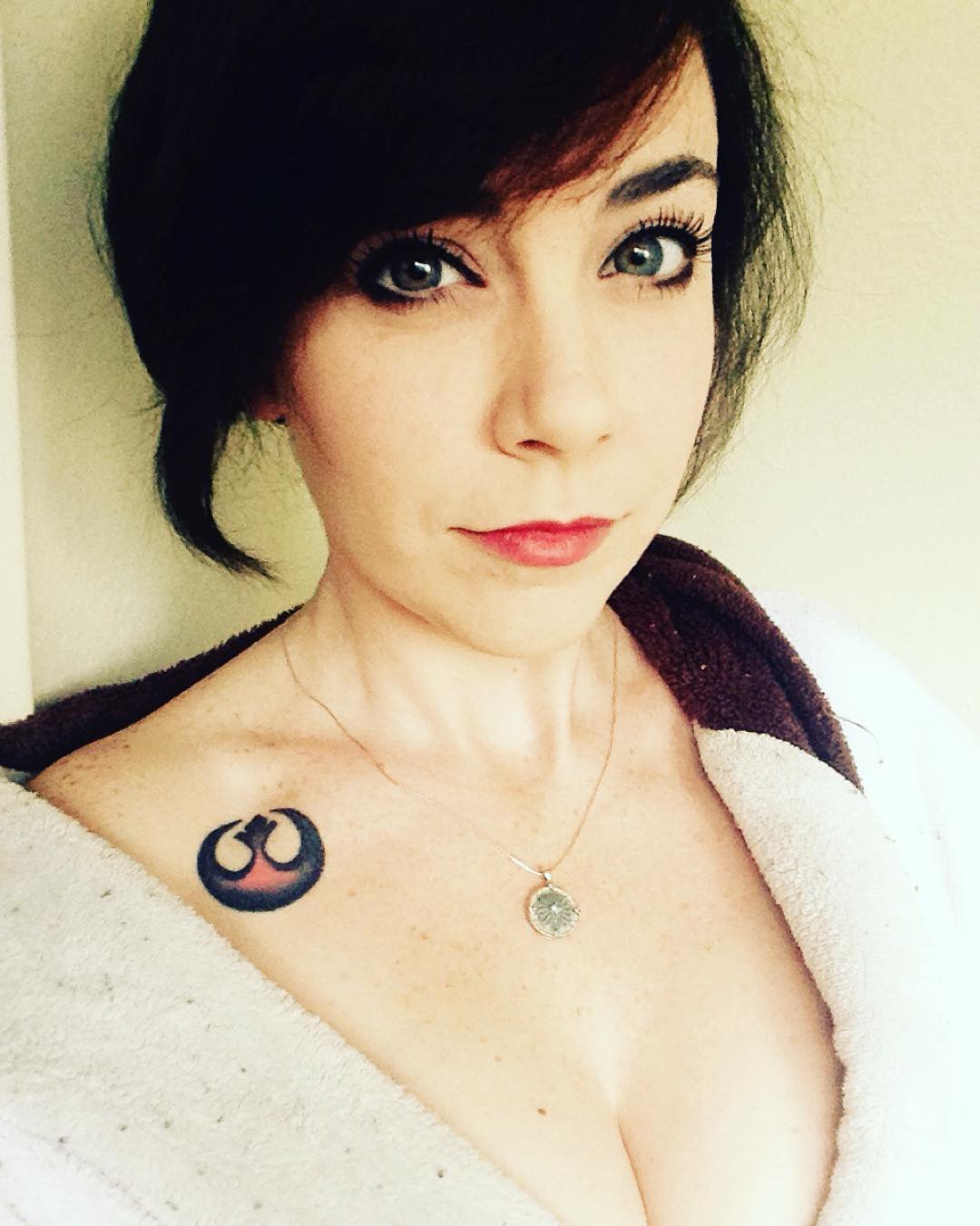 19 petits tatouages Star Wars discrets 19 petits tatouages star wars discrets 1 logo alliance rebelle 19 petits tatouages star wars discrets 1 logo alliance rebelle