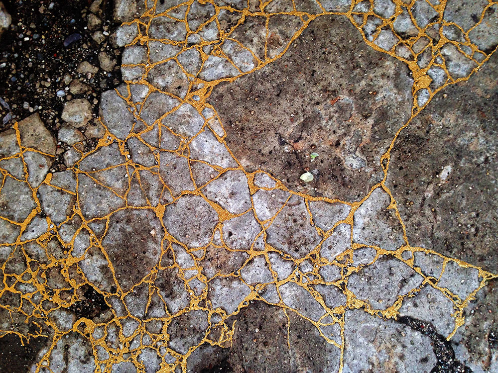 Kintsugi - Rachel Sussman répare les routes avec de l'or Kintsugi Rachel Sussman repare les routes avec de l or 7 Kintsugi - Rachel Sussman répare les routes avec de l'or 7