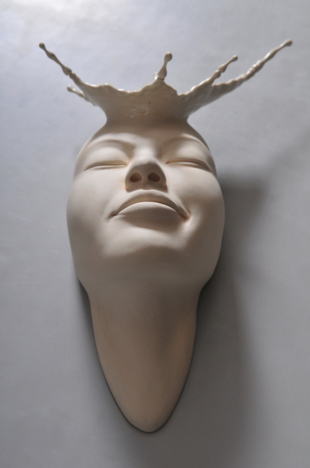 Les sculptures de visages de porcelaine tordus de Johnson Tsang Les sculptures de visages de porcelaine tordus de Johnson Tsang 11 Les sculptures de visages de porcelaine tordus de Johnson Tsang 10