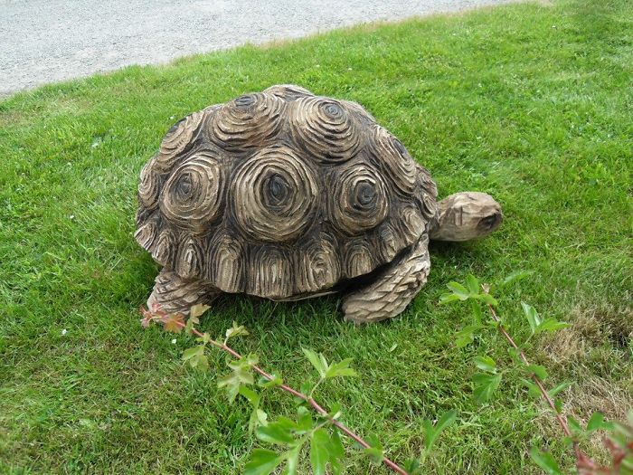 Les somptueuses sculptures à la tronçonneuse de Simon O'Rourke Les somptueuses sculptures a la tronconneuse de Simon O Rourke 7 Les somptueuses sculptures à la tronçonneuse de Simon O'Rourke 7