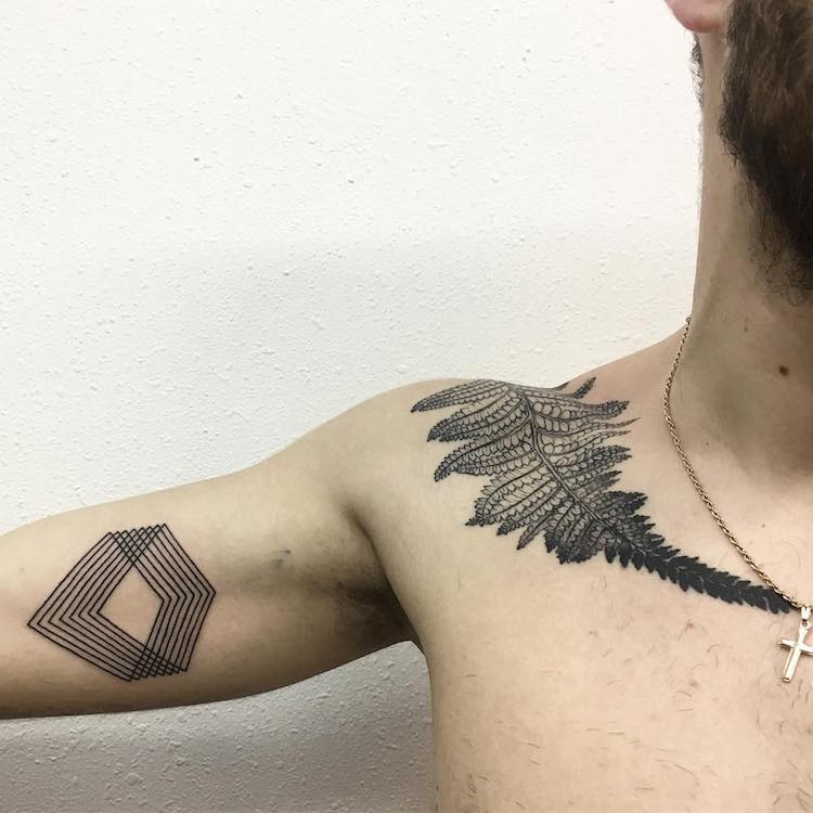 Les tatouages de fleurs de Vlada Shevchenko Les tatouages de fleurs de Vlada Shevchenko 12 Les tatouages de fleurs de Vlada Shevchenko 12