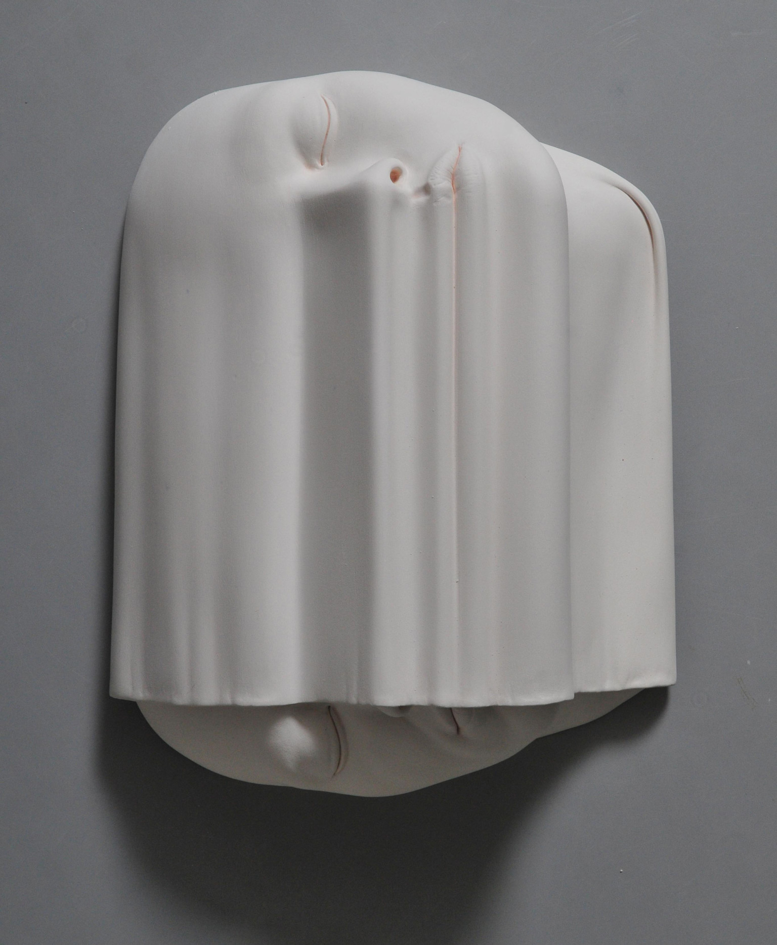 Les sculptures de visages de porcelaine tordus de Johnson Tsang Lucid Dream II de nouveaux visages tordus en porcelaine par Johnson Tsang 8 Lucid-Dream-II-de-nouveaux-visages-tordus-en-porcelaine-par-Johnson-Tsang-8