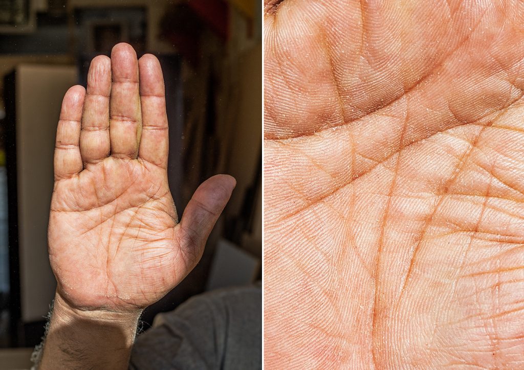 Des portraits de paumes de mains pour illustrer la vie des gens Des portraits de paumes de mains pour illustrer la vie des gens omar reda 9 charpentier Des-portraits-de-paumes-de-mains-pour-illustrer-la-vie-des-gens-omar-reda-9-charpentier