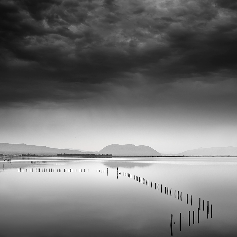Les somptueuses minimalistes photos noir et blanc de nature de George Digalakis Les somptueuses minimalistes photos noir et blanc de nature de George Digalakis 12 Les-somptueuses-minimalistes-photos-noir-et-blanc-de-nature-de-George-Digalakis-12