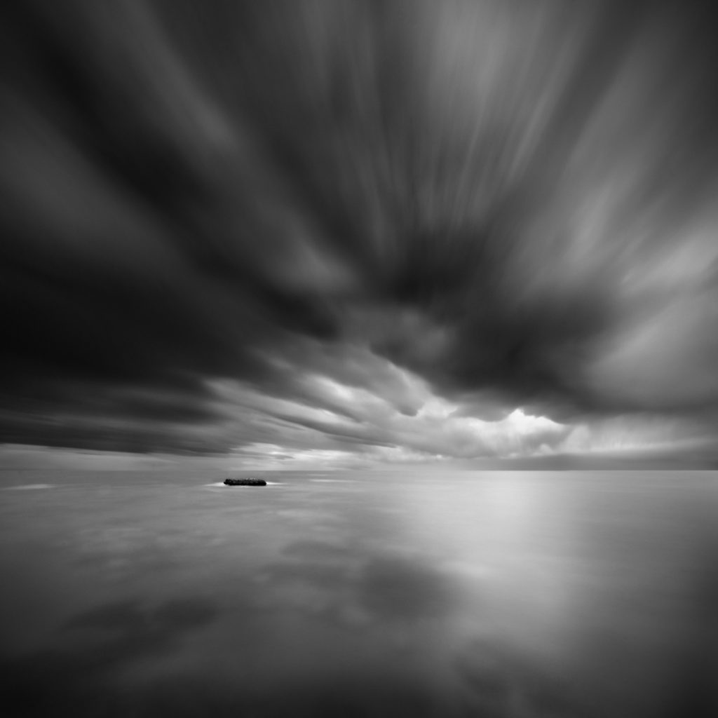 Les somptueuses minimalistes photos noir et blanc de nature de George Digalakis Les somptueuses minimalistes photos noir et blanc de nature de George Digalakis 5 Les-somptueuses-minimalistes-photos-noir-et-blanc-de-nature-de-George-Digalakis-5