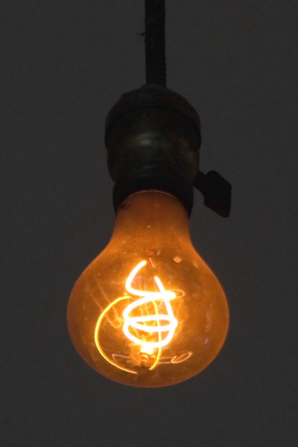 ampoule centenaire livermore centennial light Ampoule centenaire Centennial Light de Livermore allumée depuis 1901