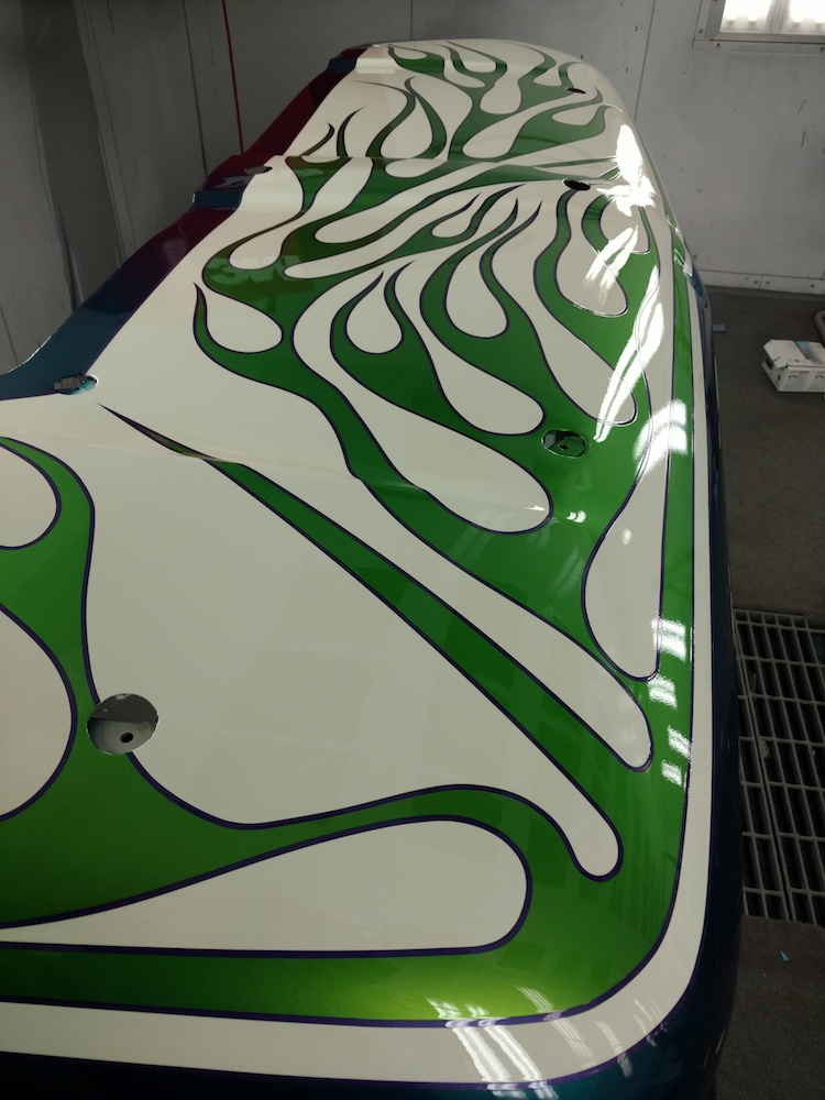 Une magnifique transformation d'un avant de voiture en bureau avec retour une magnifique transformation d un avant de voiture en bureau avec retour 12 Une magnifique transformation d'un avant de voiture en bureau avec retour 12