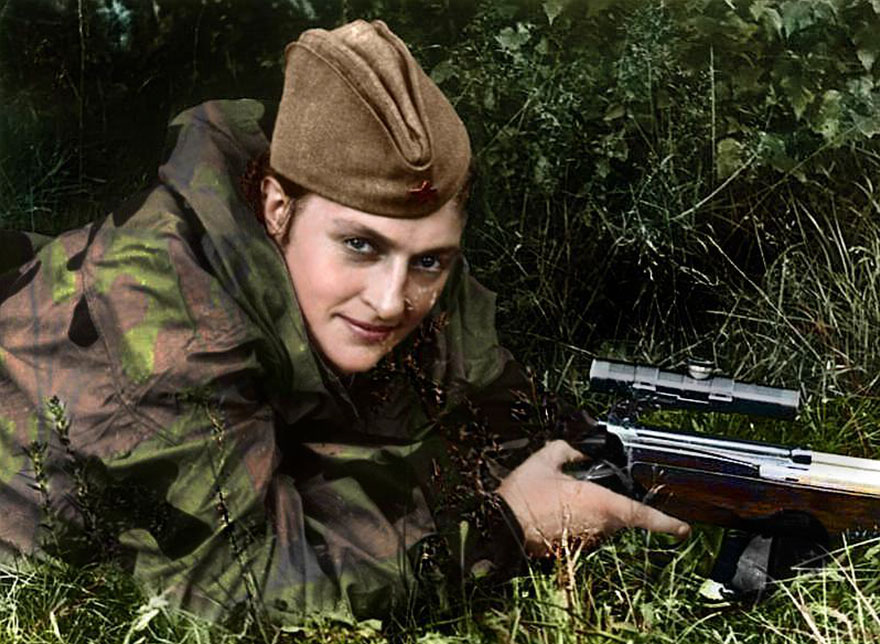Portraits colorisés de femmes snipers russes tueuses de nazis Portraits colorises de femmes snipers russes tueuses de nazis 4 Portraits colorises de femmes snipers russes tueuses de nazis 4