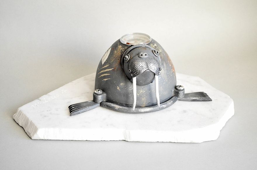 Des sculptures steampunk en recyclage d'objets par Artūras Tamašauskas sculptures steampunk en recyclage d objets par Arturas Tamasauskas 8 morse Des sculptures steampunk en recyclage d'objets par Artūras Tamašauskas Morse