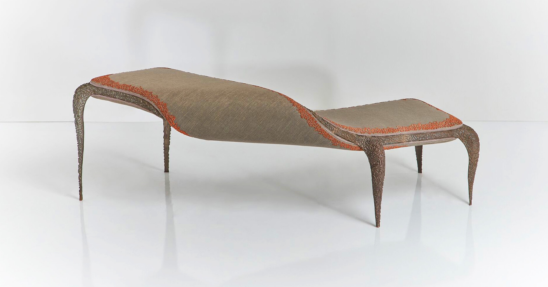 Les chaises déformées de Sebastian Brajkovic De nouveaux fauteuils deformes par Sebastian Brajkovic 1 De-nouveaux-fauteuils-deformes-par-Sebastian-Brajkovic-1