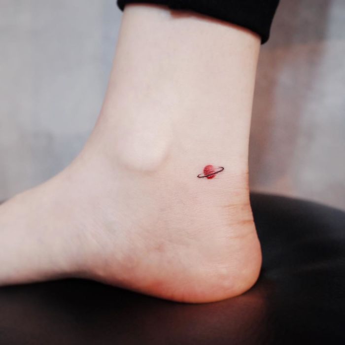 Des tatouages discrets et minimalistes par Witty Button des tatouages discrets et minimalistes par Witty Button 16 Des tatouages discrets et minimalistes par Witty Button 16