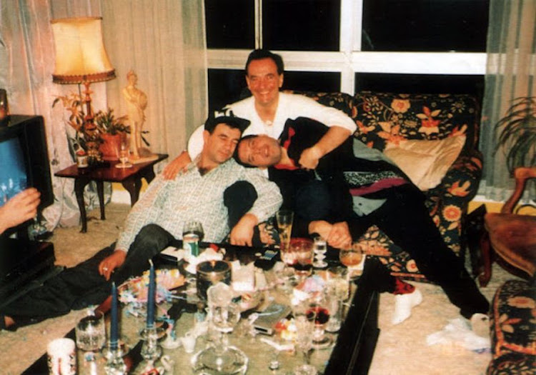 De rares photos de Freddy Mercury et son compagnon Jim Hutton De rares photos de Freddy Mercury et son compagnon Jim Hutton 8 De-rares-photos-de-Freddy-Mercury-et-son-compagnon-Jim-Hutton-8