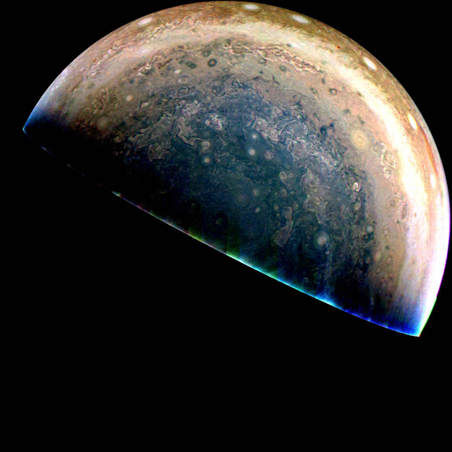 De magnifiques photos de la tache rouge de Jupiter par la sonde Juno De magnifiques photos de la tache rouge de Jupiter par la sonde Juno 6 De magnifiques photos de la tache rouge de Jupiter par la sonde Juno 6
