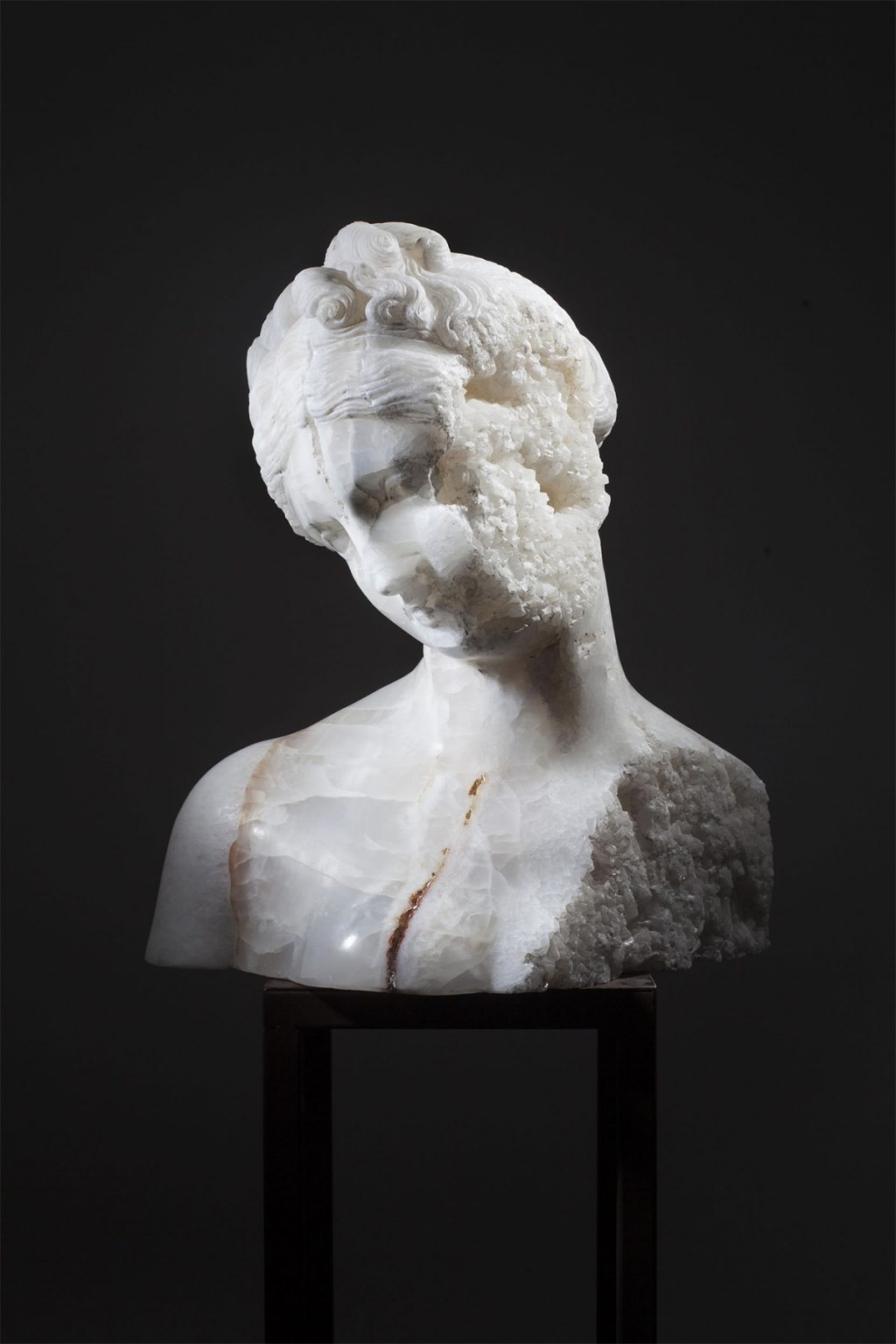 Les bustes de cristaux d'onyx blanc de Massimiliano Pelletti Les bustes de cristaux d onyx blanc de Massimiliano Pelletti 8 Les bustes de cristaux d'onyx blanc de Massimiliano Pelletti 8