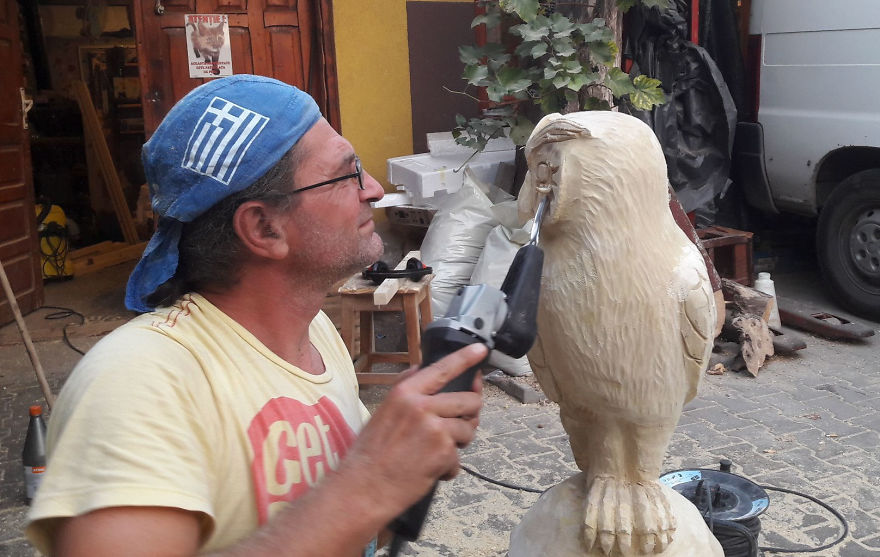 Les sculptures à la tronçonneuse de Gabi Rizea Les sculptures a la tronconneuse de Gabi Rizea 9 Les sculptures à la tronçonneuse de Gabi Rizea 9