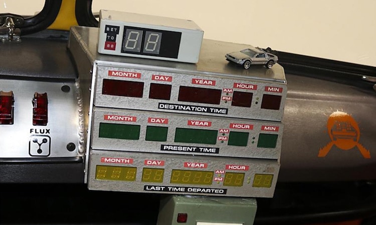 Un combi VW retour vers le futur un combi VW retour vers le futur delorean 3 Un combi VW retour vers le futur 3