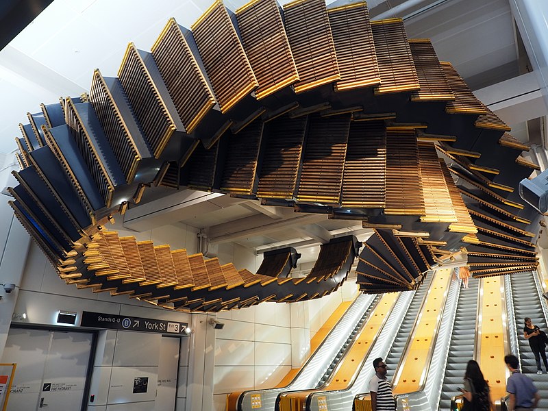 Interloop: des sculptures avec de vieux escalators de plus 80 ans par Chris Fox des sculptures avec de vieux escalators de plus 80 ans par Chris Fox 12 des-sculptures-avec-de-vieux-escalators-de-plus-80-ans-par-Chris-Fox-12