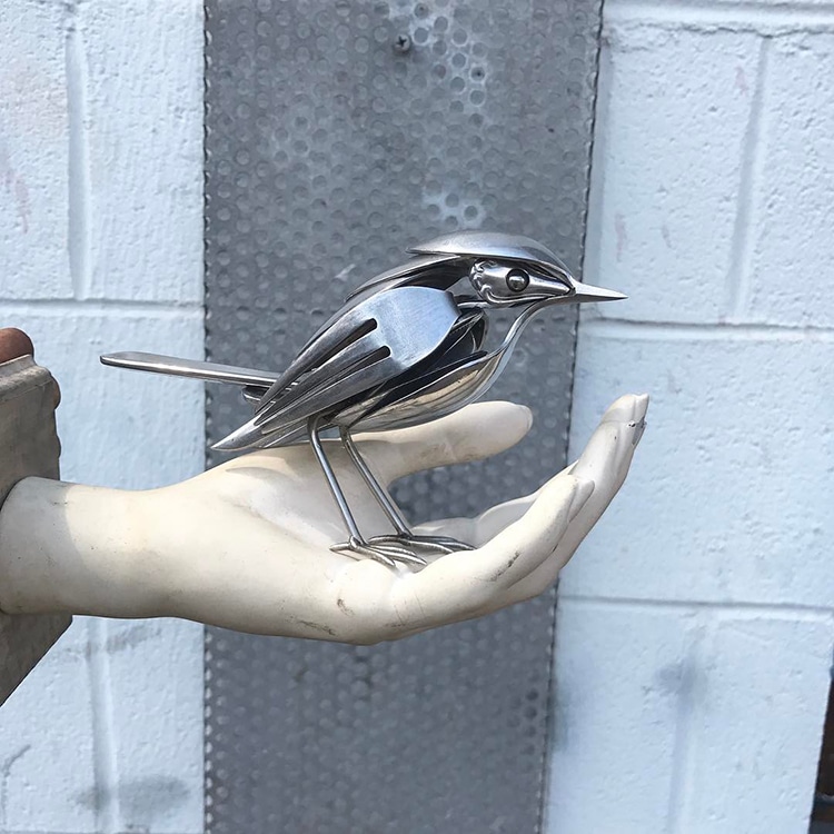 Des sculptures d'oiseaux en recyclage de couverts et autres métaux par Matt Wilson des sculptures d oiseaux en recyclage de couverts et autres metaux par Matt Wilson 7 Des sculptures d'oiseaux en recyclage de couverts et autres métaux par Matt Wilson 7