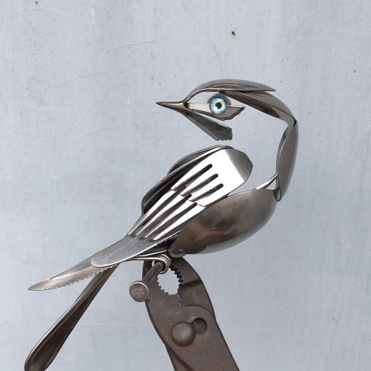 Des sculptures d'oiseaux en recyclage de couverts et autres métaux par Matt Wilson des sculptures d oiseaux en recyclage de couverts et autres metaux par Matt Wilson 9 Des sculptures d'oiseaux en recyclage de couverts et autres métaux par Matt Wilson 9