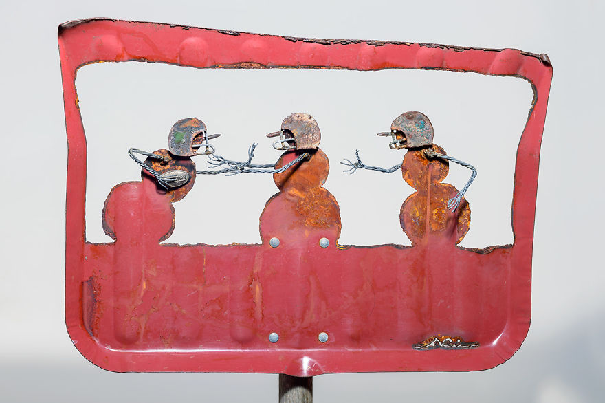 Cindy Chinn : Quand les pelles à neige rouillées deviennent des scènes d'hiver féériques des sculptures dans de vieilles pelles a neige par Cindy Chinn 7 des-sculptures-dans-de-vieilles-pelles-a-neige-par-Cindy-Chinn-7