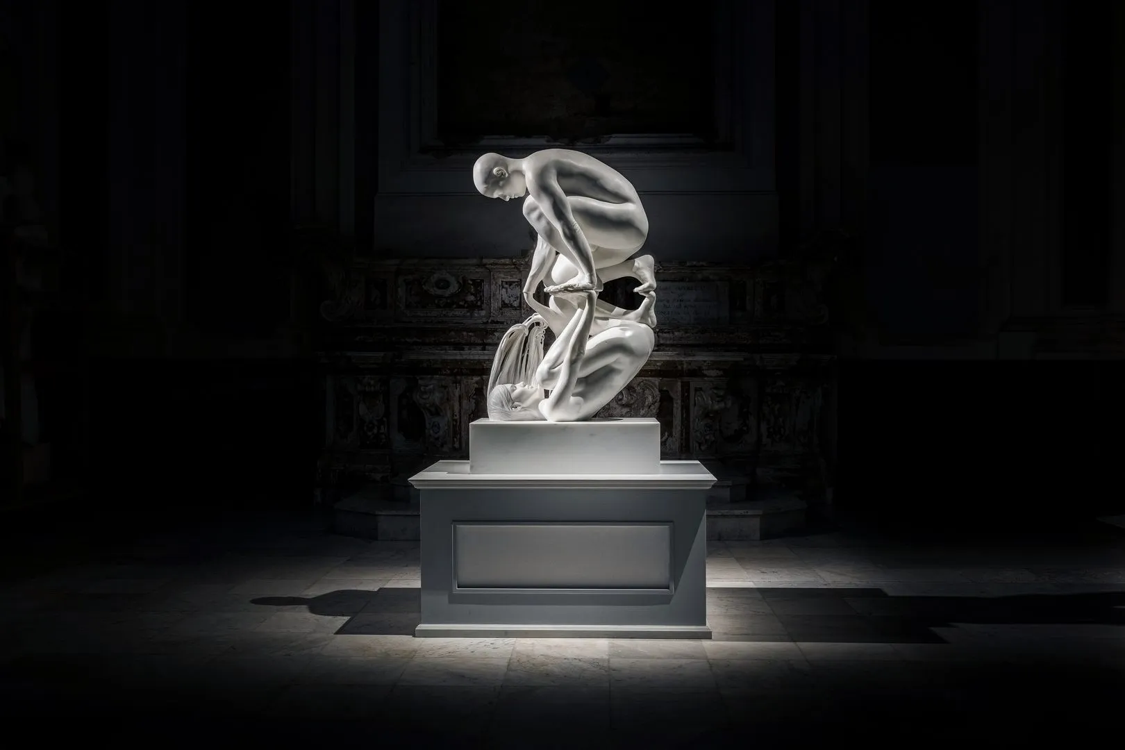 Jago, le sculpteur italien moderne qui donne vie au marbre Jago Narciso 1 Jago-Narciso-1