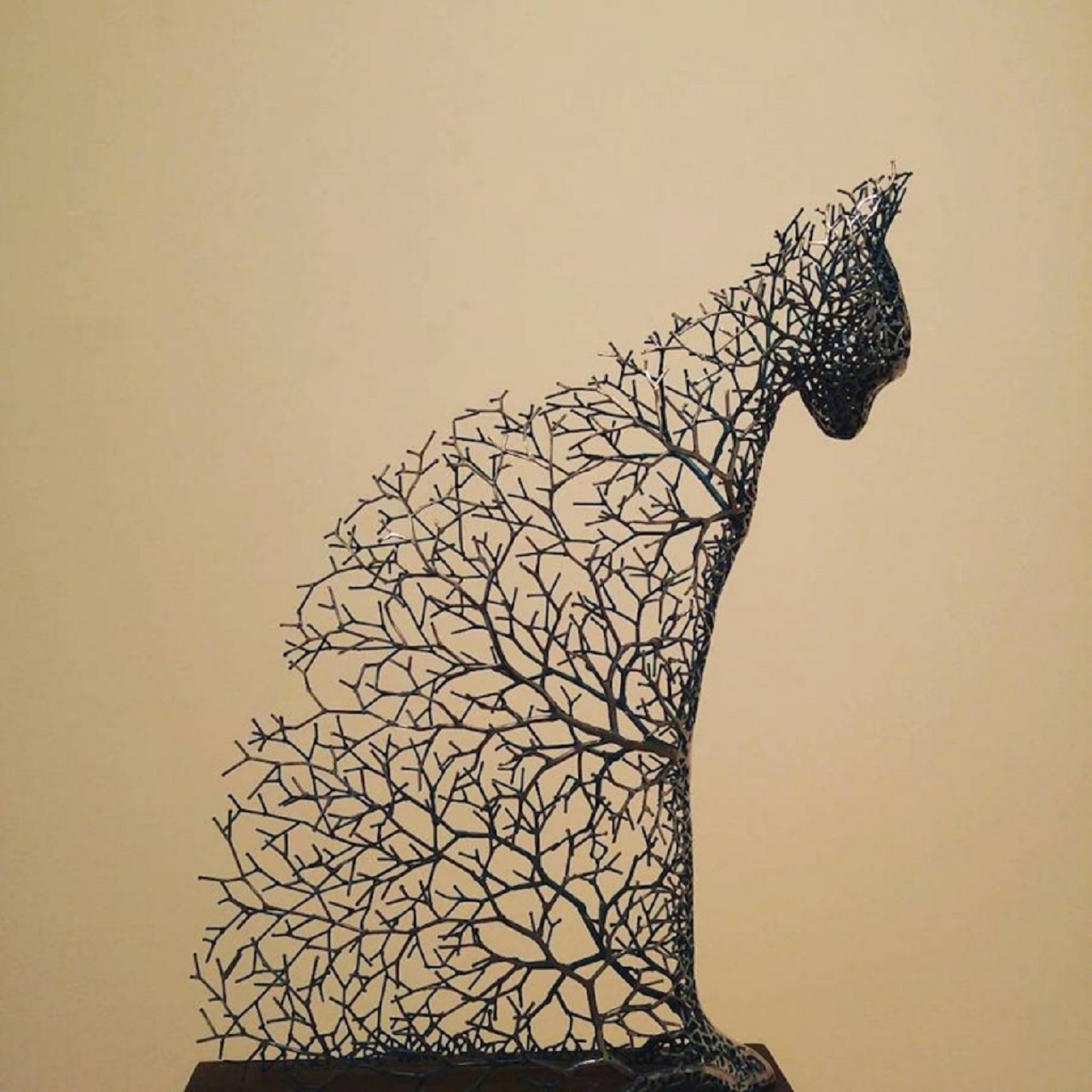 Les sculptures d'animaux en branches métalliques de Kang Dong Hyun Les sculptures d animaux en branches metalliques de Kang Dong Hyun 1 1 Les-sculptures-d-animaux-en-branches-metalliques-de-Kang-Dong-Hyun-1