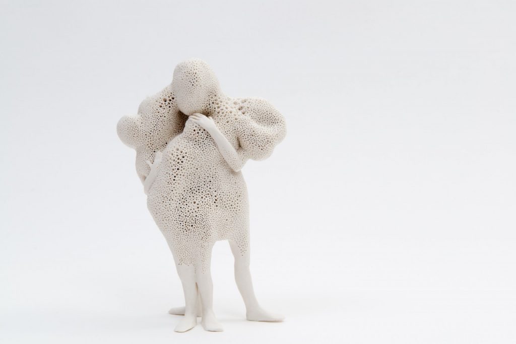 Claudia Fontes : quand l’humain lutte (en beauté) contre la nature Les sculptures de personnages luttant contre la nature de Claudia Fontes 4 Les-sculptures-de-personnages-luttant-contre-la-nature-de-Claudia-Fontes-4