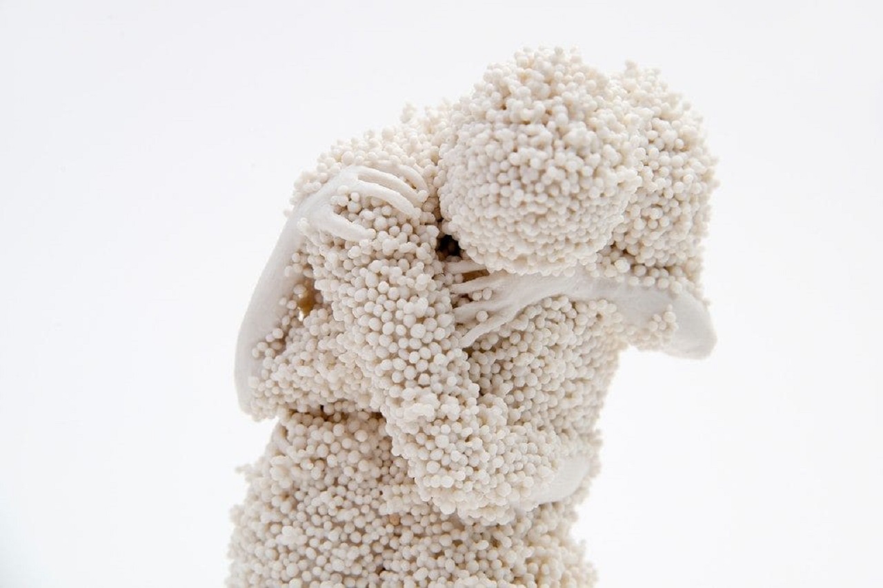 Claudia Fontes : quand l’humain lutte (en beauté) contre la nature Les sculptures de personnages luttant contre la nature de Claudia Fontes Les-sculptures-de-personnages-luttant-contre-la-nature-de-Claudia-Fontes