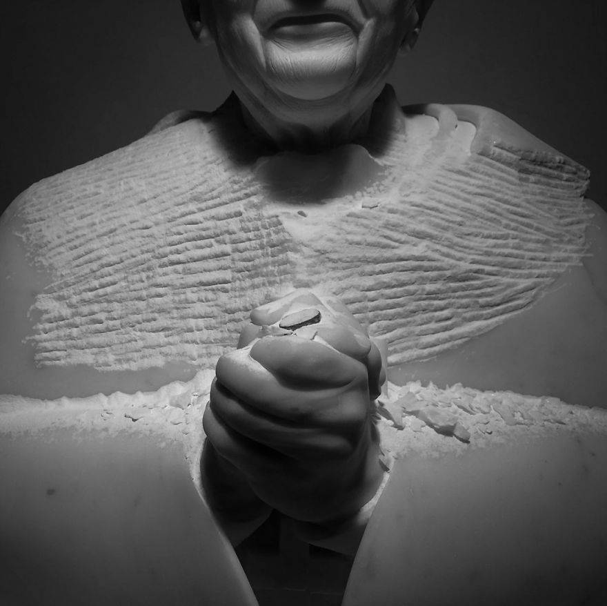 Jago, le sculpteur italien moderne qui donne vie au marbre Les sculptures tres realistes de Jago Jacopo Cardillo 4 Les-sculptures-tres-realistes-de-Jago-Jacopo-Cardillo-4