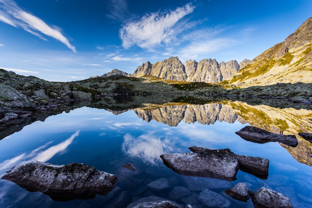 Mirrors - Mountains : des montagnes en reflets dans des lacs par Mikolaj Gospodarek Mirrors Mountains des montagnes en reflets dans des lacs par Mikolaj Gospodarek 10 Mirrors-Mountains-des-montagnes-en-reflets-dans-des-lacs-par-Mikolaj-Gospodarek-10