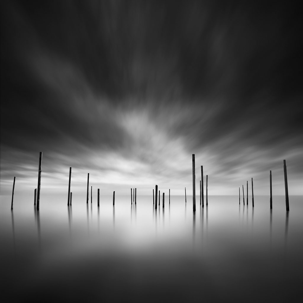 Secret Waters : la poésie aquatique en noir et blanc de George Digalakis Secret Waters de magnifiques photos en noir et blanc de l eau par George Digalakis 5 Secret-Waters-de-magnifiques-photos-en-noir-et-blanc-de-l-eau-par-George-Digalakis-5