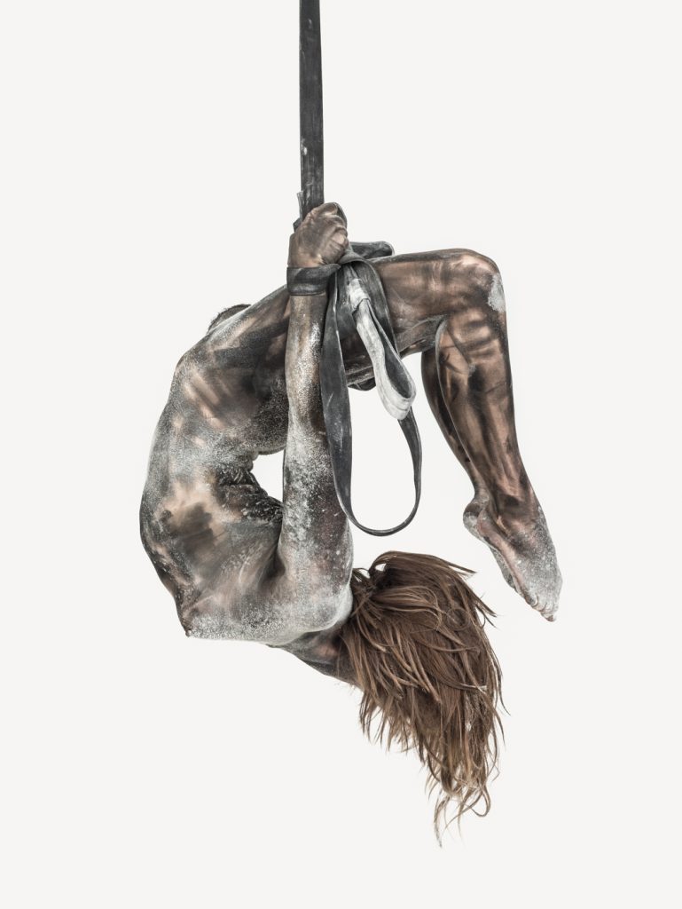 Transfiguration de Ben Hopper : quand le corps devient sculpture vivante Transfiguration des sculptures ou dessins vivants par Ben Hopper 9 Transfiguration-des-sculptures-ou-dessins-vivants-par-Ben-Hopper-9