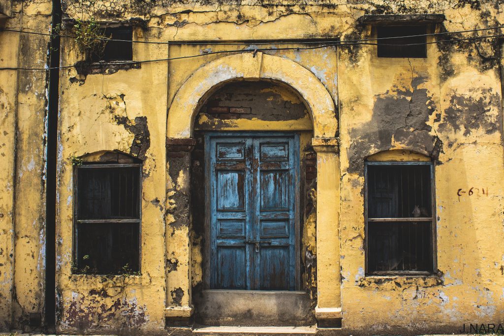 20 vieilles portes pleines de charme qui semblent raconter une histoire 20 exemples de la beaute des vieilles portes 11 20-exemples-de-la-beaute-des-vieilles-portes-11