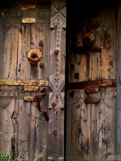 20 vieilles portes pleines de charme qui semblent raconter une histoire 20 exemples de la beaute des vieilles portes 16 OLYMPUS DIGITAL CAMERA