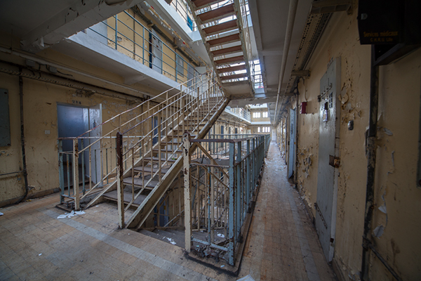 Urbex: visite d'une prison abandonnée par Stefaan Beernaert Urbex visite d une prison abandonnee par Stefaan Beernaert 14 Urbex-visite-d-une-prison-abandonnee-par-Stefaan-Beernaert-14