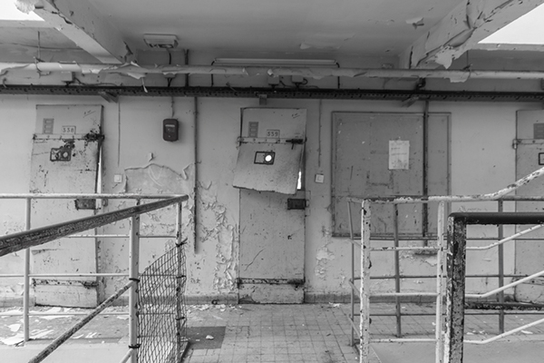 Urbex: visite d'une prison abandonnée par Stefaan Beernaert Urbex visite d une prison abandonnee par Stefaan Beernaert 15 Urbex-visite-d-une-prison-abandonnee-par-Stefaan-Beernaert-15