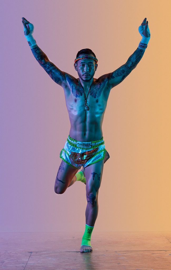 Des portraits de boxeurs Muay Thai par Jean-Yves Lemoigne des portraits de boxeurs Muay Thai par Jean Yves Lemoigne 2 des-portraits-de-boxeurs-Muay-Thai-par-Jean-Yves-Lemoigne-2