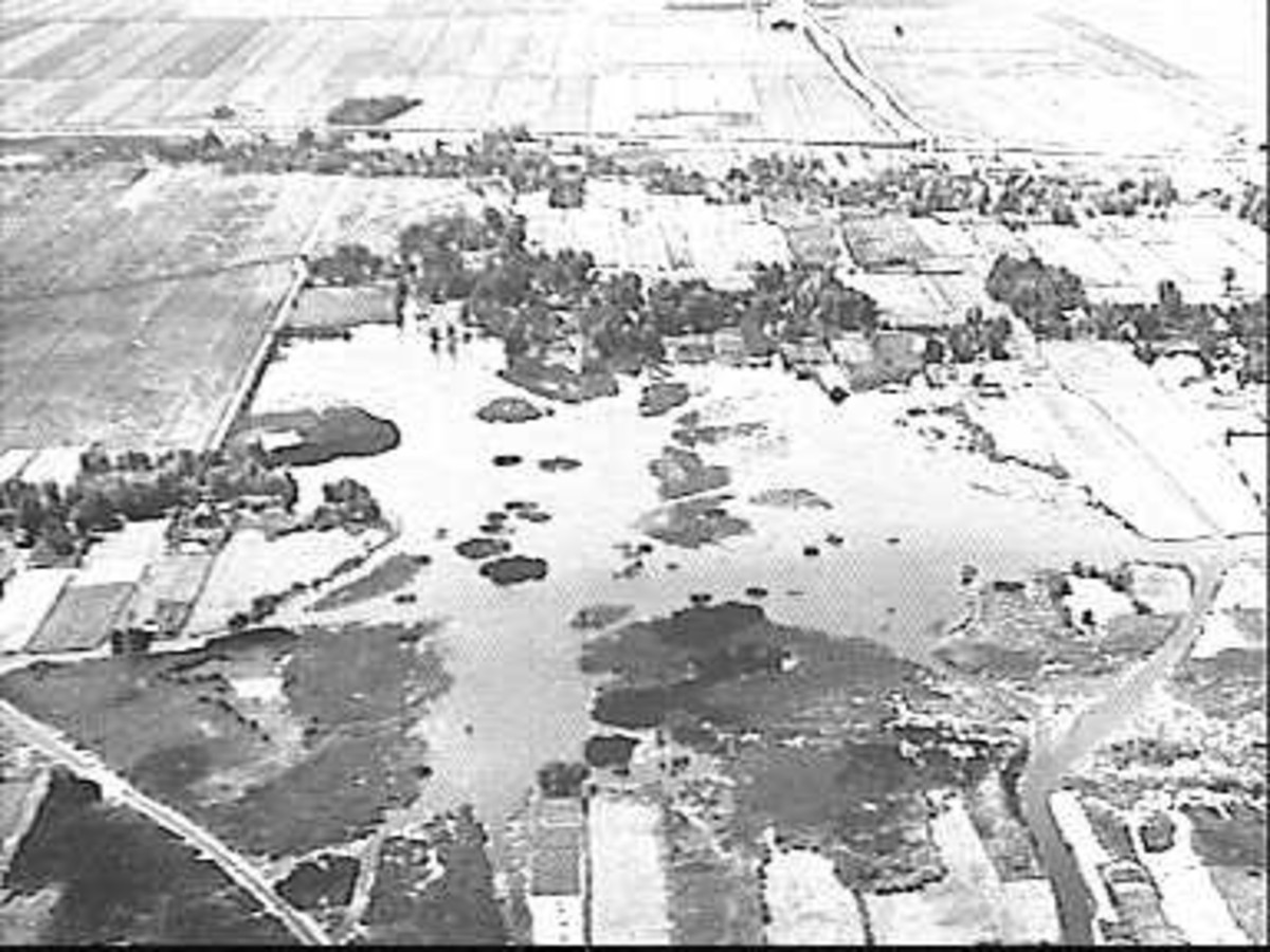 Giethoorn vu du ciel en 1938 Photographie aérienne historique de Giethoorn aux Pays-Bas en 1938 montrant le paysage rural