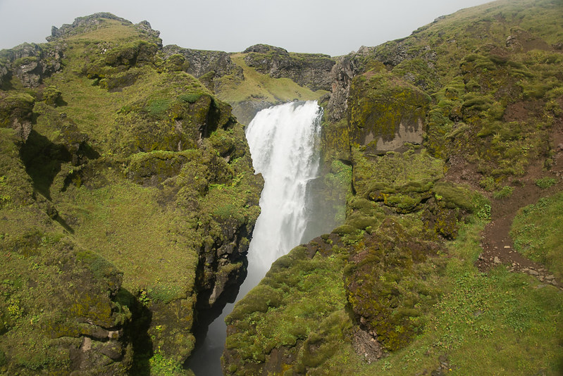 12 magnifiques cascades d'Islande 12 magnifiques cascades d islande fimmvorduhals 12-magnifiques-cascades-d-islande-fimmvorduhals