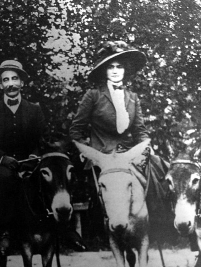 Coco Chanel jeune : 26 photos vintage des années 1910–1920 qui racontent une révolution 26 photos de Coco Chanel jeune dans les annees 1910 1920 6 26-photos-de-Coco-Chanel-jeune-dans-les-annees-1910-1920-6