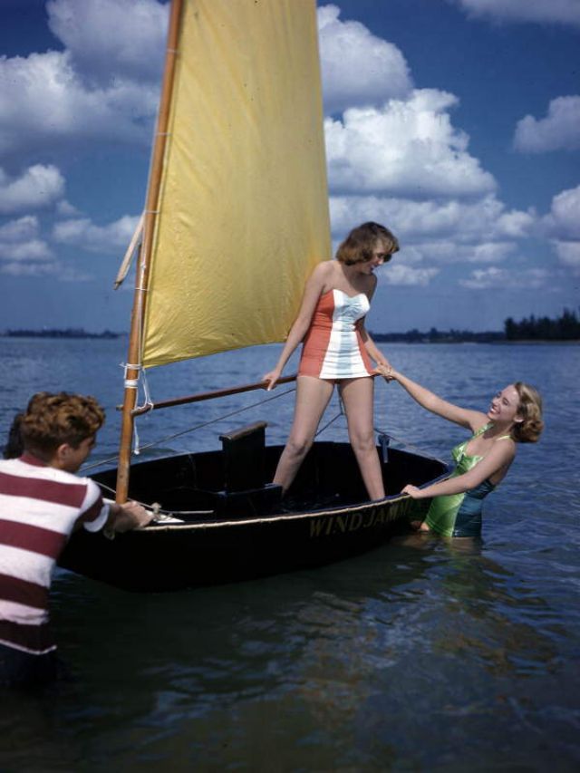 La révolution glamour des maillots de bain pour femmes des années 1940 La revolution glamour des maillots de bain pour femmes des annees 1940 33 La-revolution-glamour-des-maillots-de-bain-pour-femmes-des-annees-1940-33