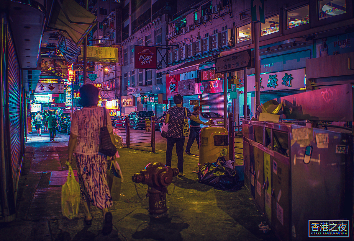 Les rues de Hong Kong au néon par Zaki Abdelmounim Les rues de Hong Kong au neon par Zaki Abdelmounim 24 Les-rues-de-Hong-Kong-au-neon-par-Zaki-Abdelmounim-24